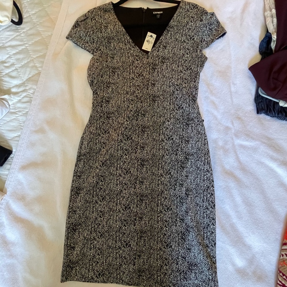Express black and white print dress
